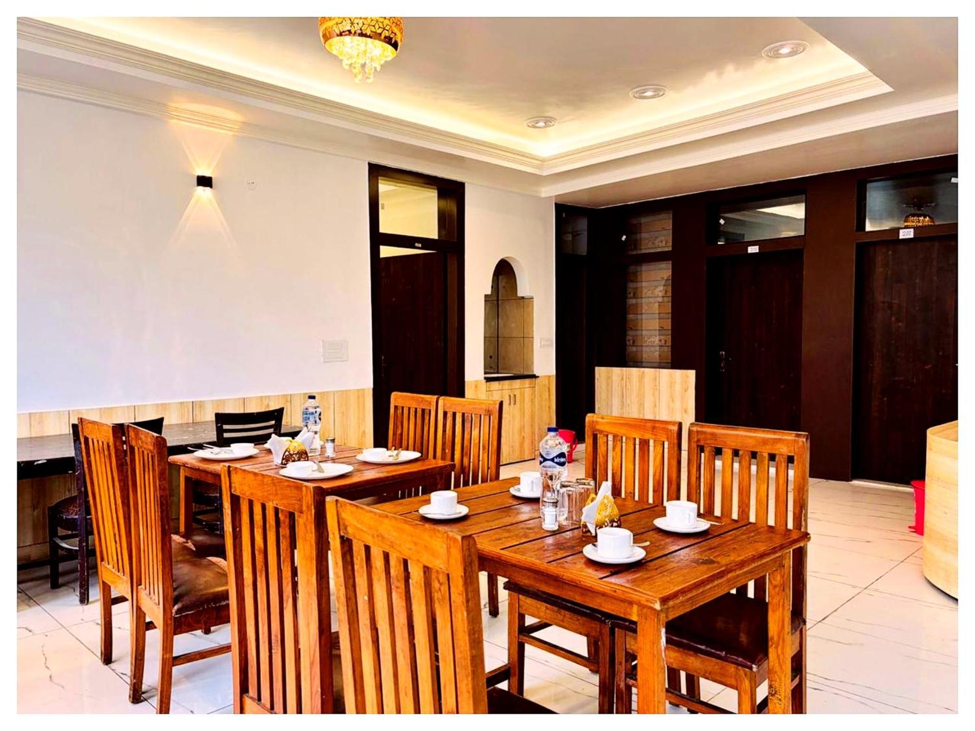 Hotel Premium Travellers # Inn Near Temple - Fully Air Conditioning Hotel - Hygiene And Spacious Room - A Top Rated Luxuary Hotel Merces Kültér fotó