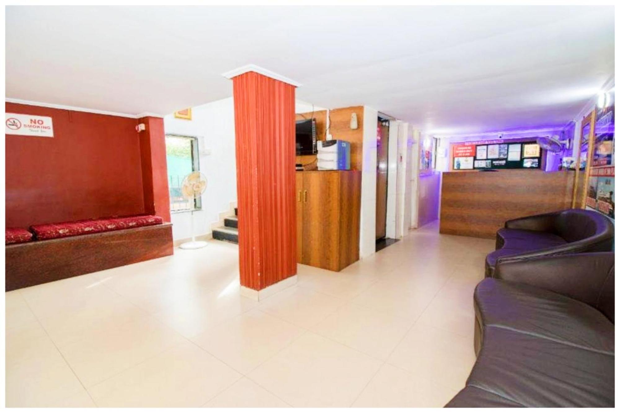 Hotel Premium Travellers # Inn Near Temple - Fully Air Conditioning Hotel - Hygiene And Spacious Room - A Top Rated Luxuary Hotel Merces Kültér fotó