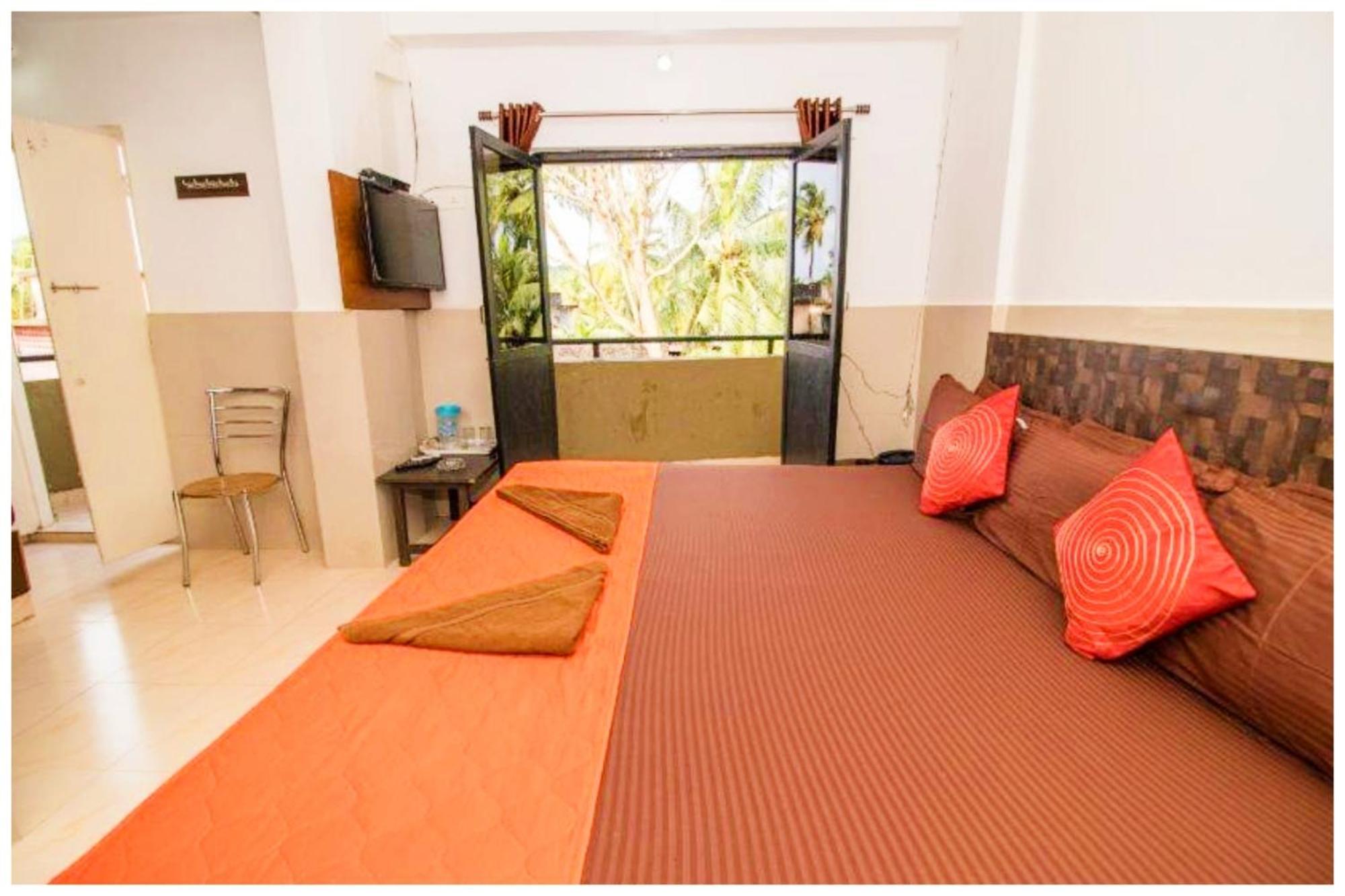 Hotel Premium Travellers # Inn Near Temple - Fully Air Conditioning Hotel - Hygiene And Spacious Room - A Top Rated Luxuary Hotel Merces Kültér fotó