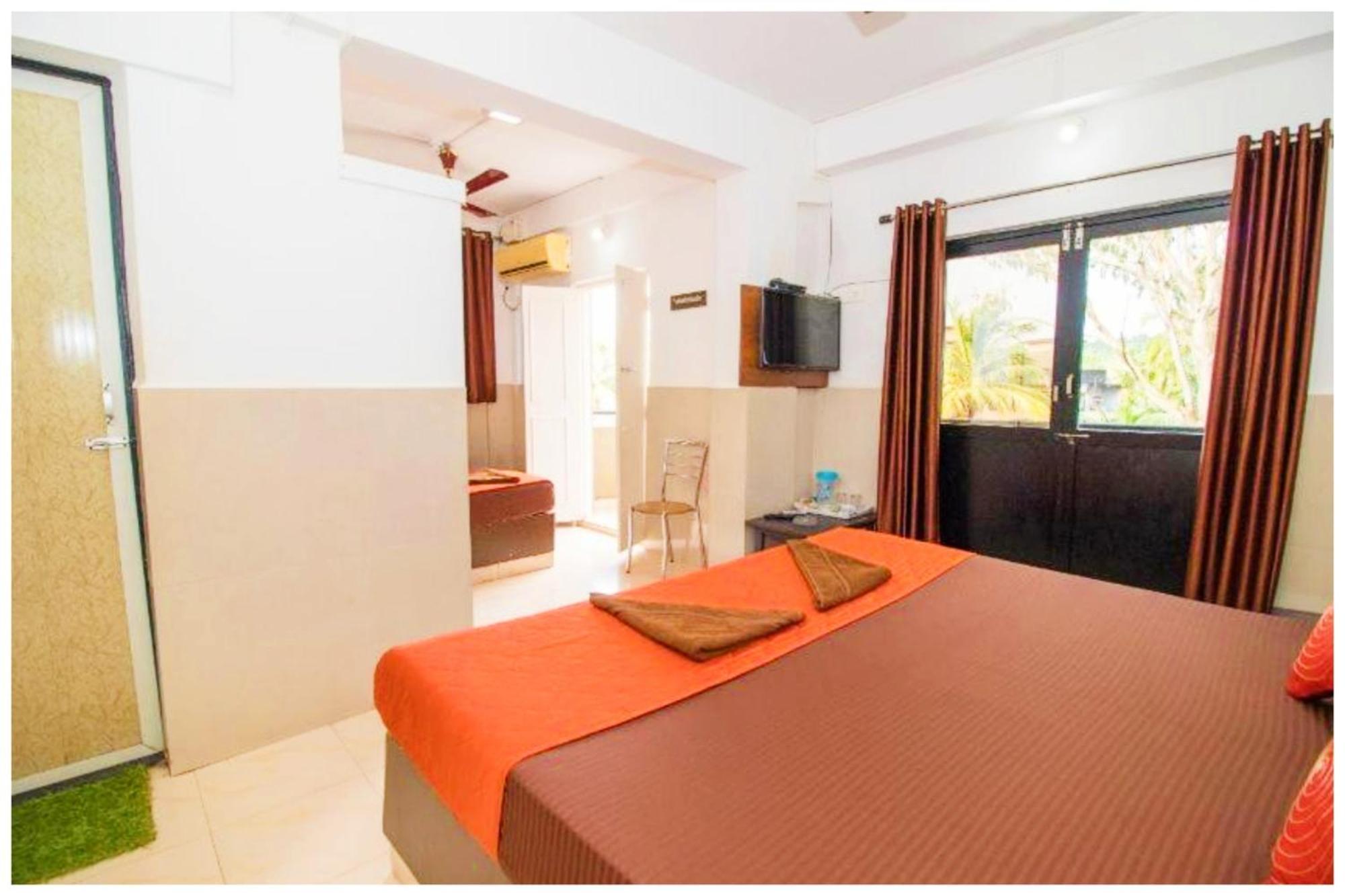 Hotel Premium Travellers # Inn Near Temple - Fully Air Conditioning Hotel - Hygiene And Spacious Room - A Top Rated Luxuary Hotel Merces Kültér fotó